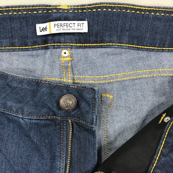 Lee Perfect Fit Jeans Women's 20W Medium Blue Denim Just Below The Waist Pockets - Picture 6 of 13